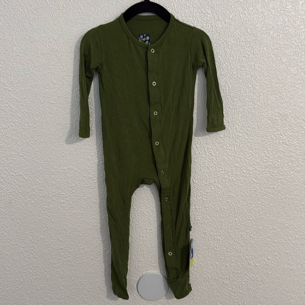 NWT- Kickee Pants- bamboo solid moss green snap coverall- Size 18-24 months
